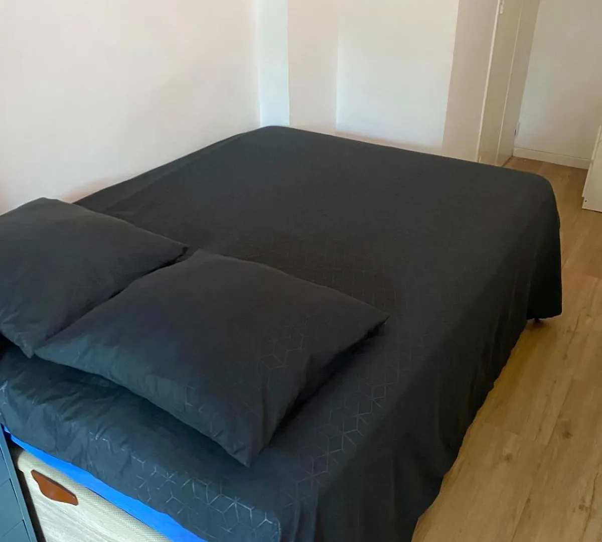 Petit Soleil Velodrome-Marseille Apartment 0*, Marseille France